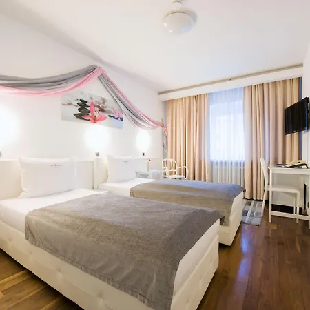 Rivoli Charme 3* Múnich