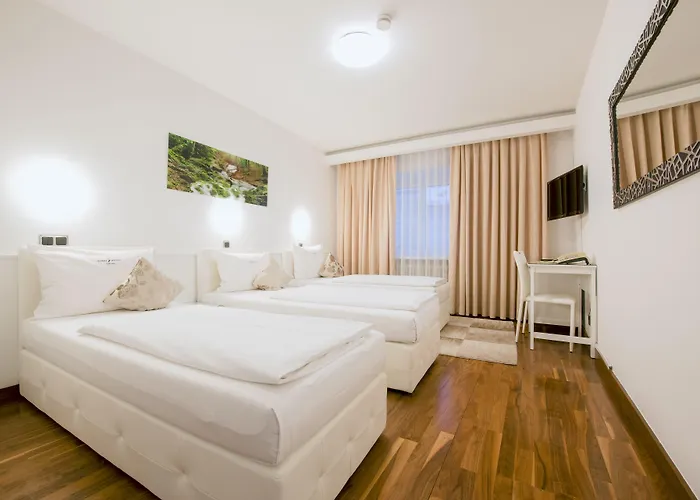 Rivoli Charme 3* Munich